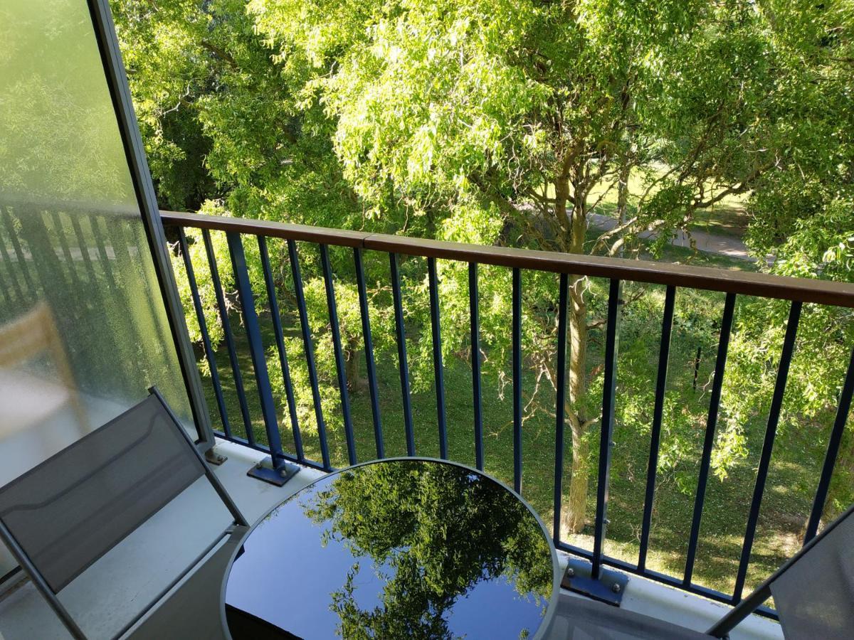 Bonvallet - Studio Paisible Et Chaleureux Avec Balcon Amiens Habitación foto