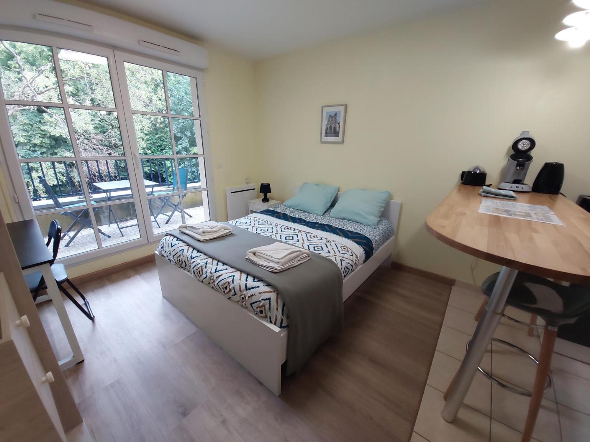 Bonvallet - Studio Paisible Et Chaleureux Avec Balcon Amiens Exterior foto